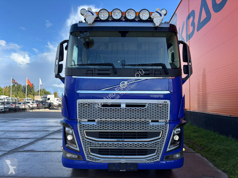 Volvo 750 8x4*4 RETARDER / BOX L=5743 mm truck