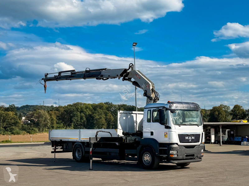 Camion MAN TGS * PRITSCHE 7,10 m * PM 40 KRAN/...