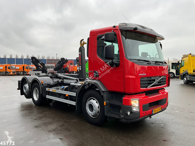 Camion Volvo 300 Multilift 21 Ton...