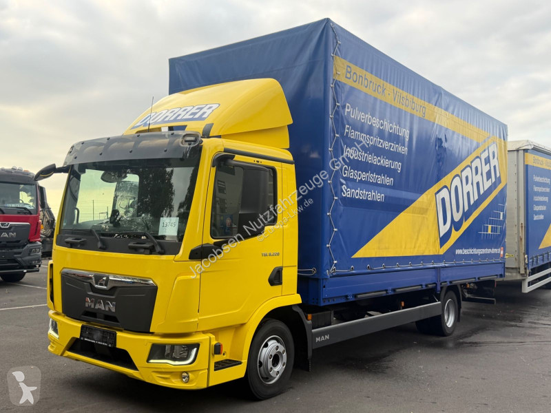 Camion MAN 8.220 BL, Pritsche u. Plane, 2x...