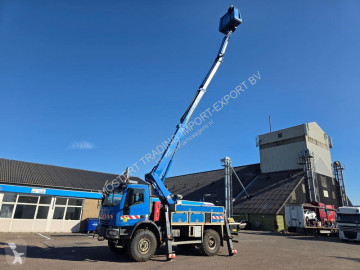 Camion nacelle Iveco