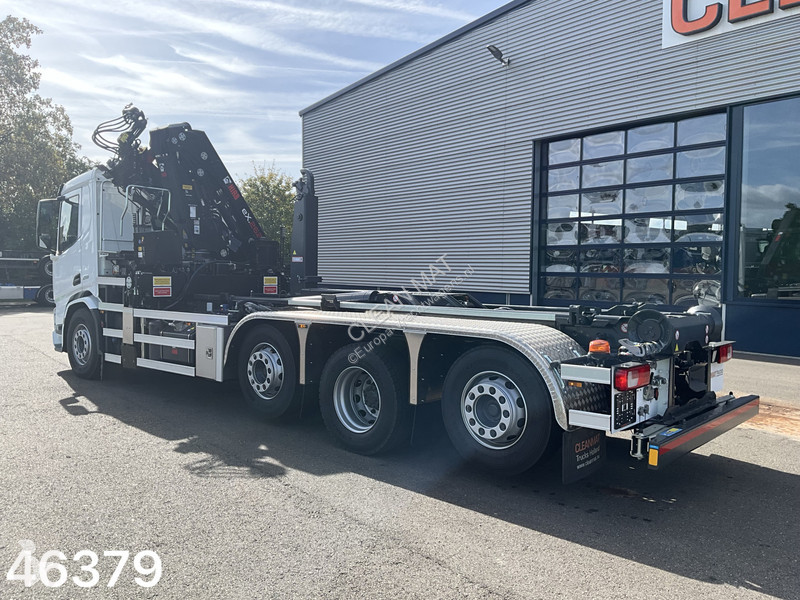 DAF Q XD 450 8x2 Hiab 26 Tonmeter laadkraan truck