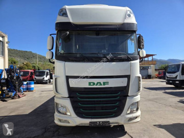 Camion porte engins DAF