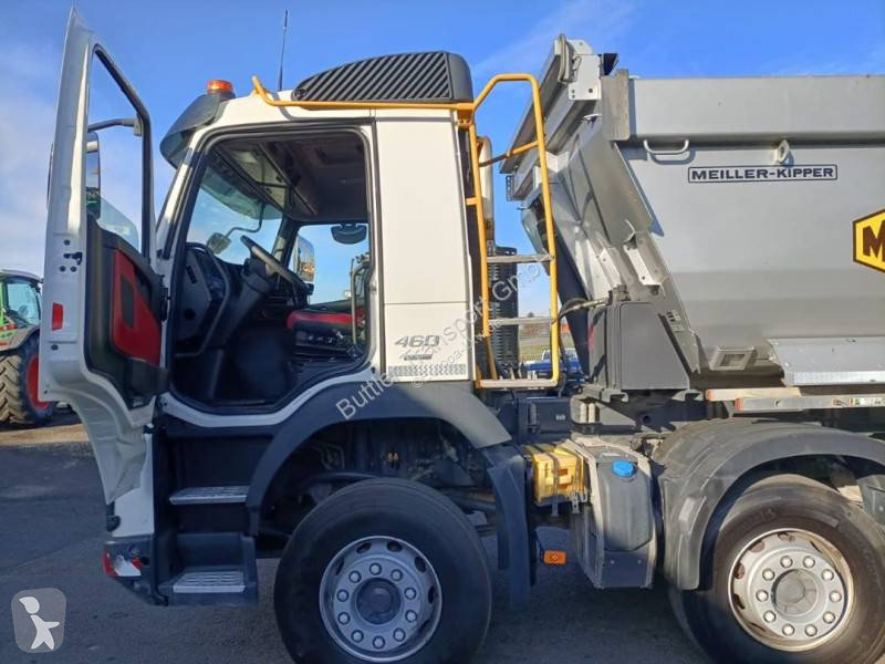Camion Volvo 460