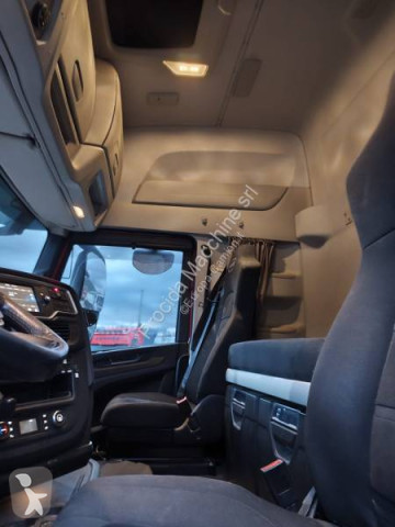 Camion porte engins Iveco