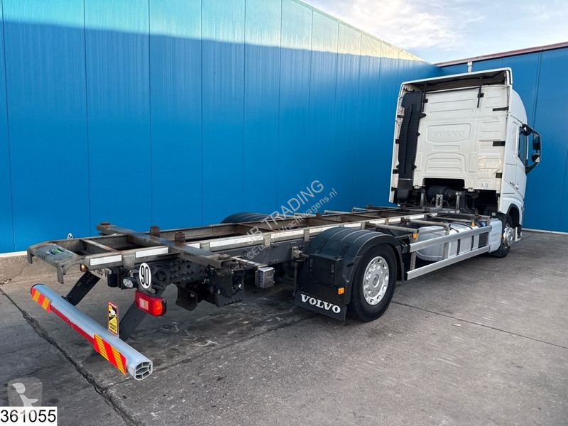 Грузовик Volvo 500 EURO 6E, Standairco, NB
