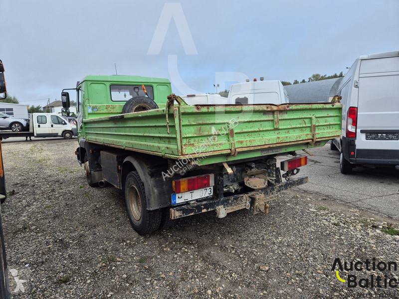 Camião MAN 220C