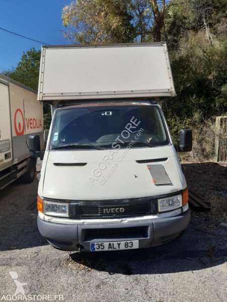 Lastbil Iveco 35C10