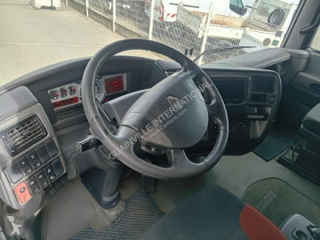 Lastbil skjutbara ridåer (flexibla skjutbara sidoväggar) Renault