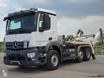Lastbil Mercedes Actros 2533