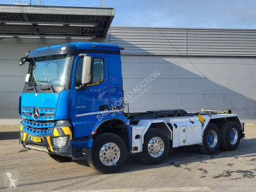 Lastbil Mercedes Arocs 3245