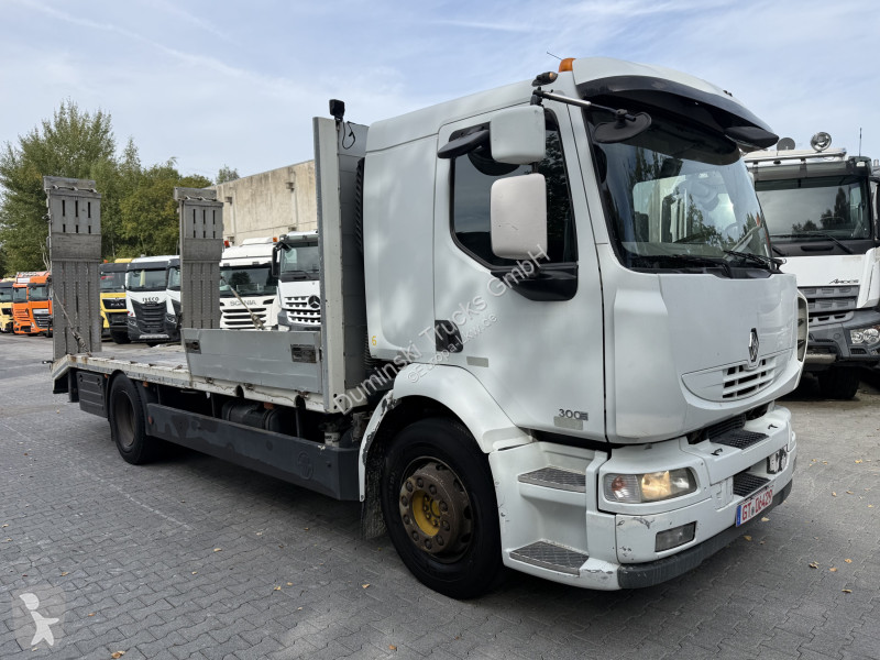 Lastbil Renault 300.18 Maschinentransporter