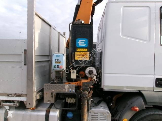 Camião Iveco 120 E 25