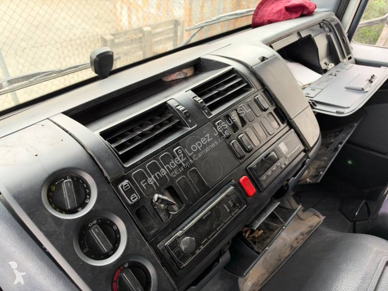 Lastbil Mercedes 1528