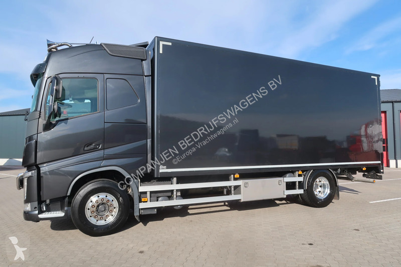 Camião Volvo 420