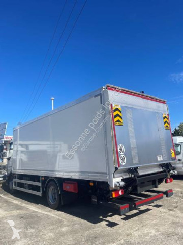 Camion fourgon Renault neuf
