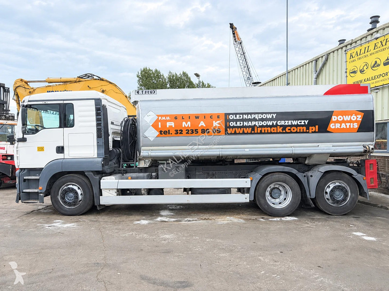 Camión MAN 26.350 Fuel Tank Truck 6x2 20.060...