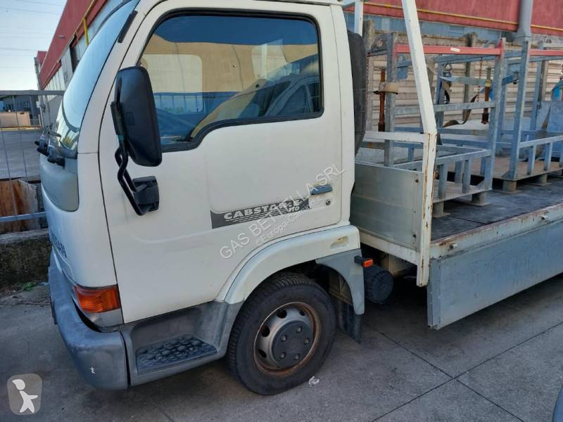 Camión Nissan 35.12
