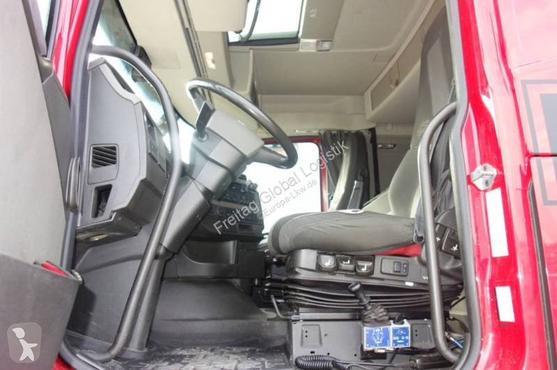 Camión Volvo 550