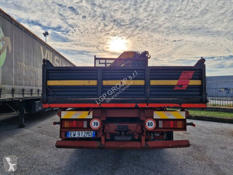 Iveco 260E31 truck