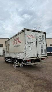Camión lona Iveco