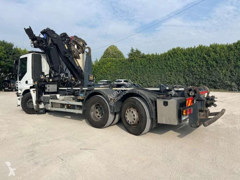 Camión Iveco STRALIS 450 SCARRABILE USATO CON GRU