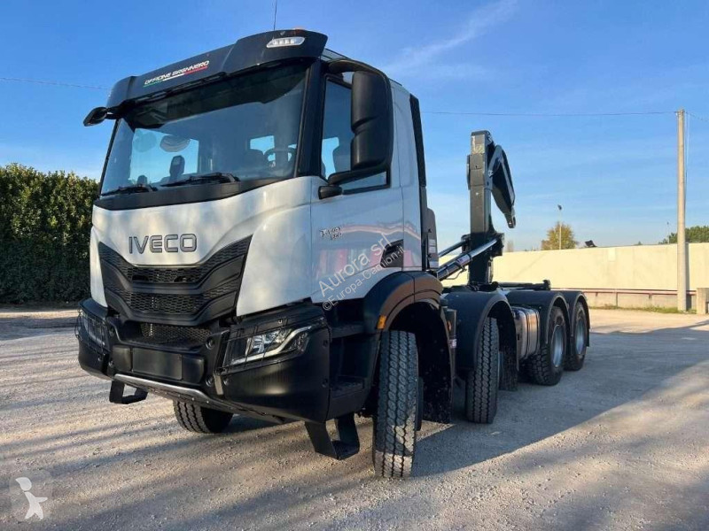Камион Iveco TRAKKER AD500 NUOVO SCARRABILE