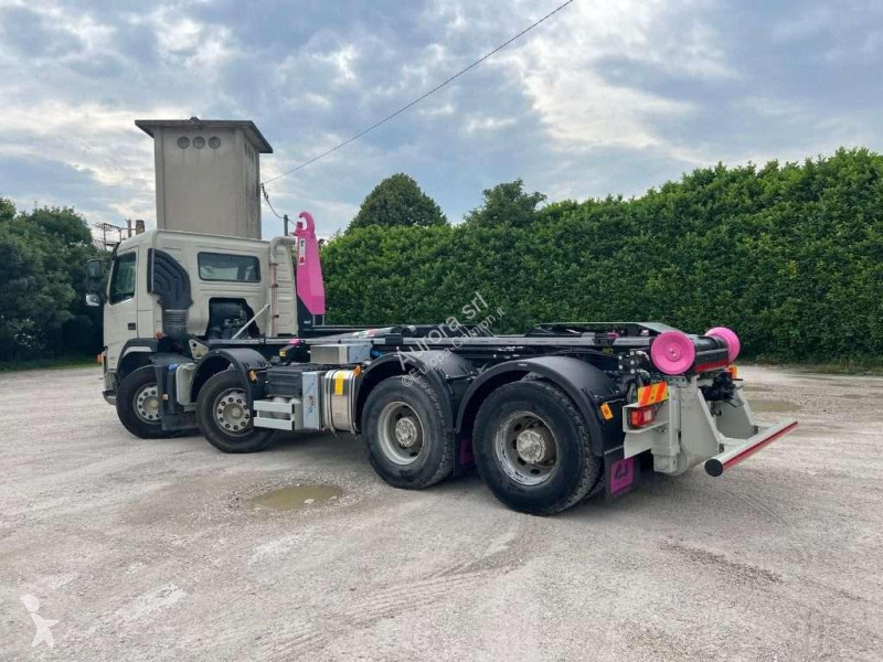 شاحنة Volvo FM480 SCARRABILE 8X4