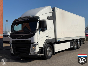 شاحنة Volvo FM 460 Sleeping cab Storage box - Tail lift - 6X2/4 - Fully air suspended - Steering axle