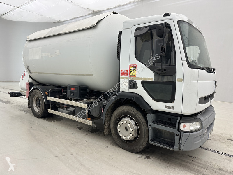 شاحنة Renault 270 DCi