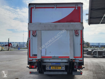 شاحنة Volvo FL10 210
