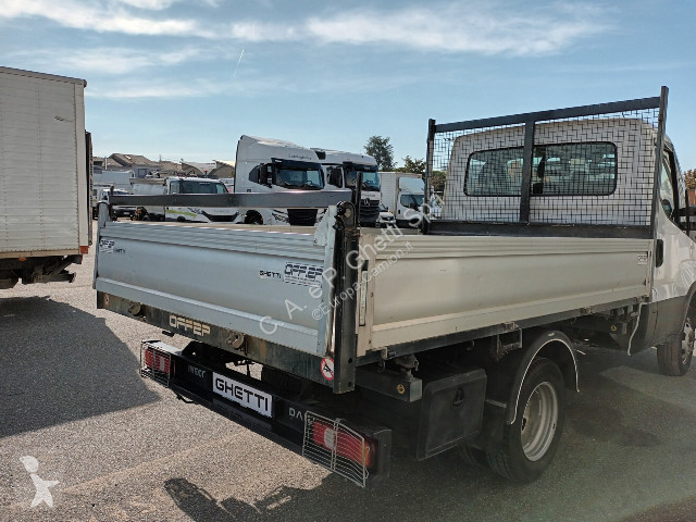 شاحنة Iveco Daily 35C14H