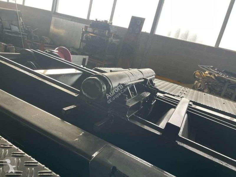 Camion  POSTERIORE INTERNO CON 2 PISTONI