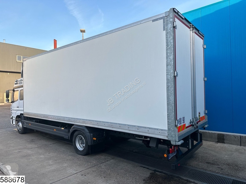 شاحنة Mercedes atego 1530