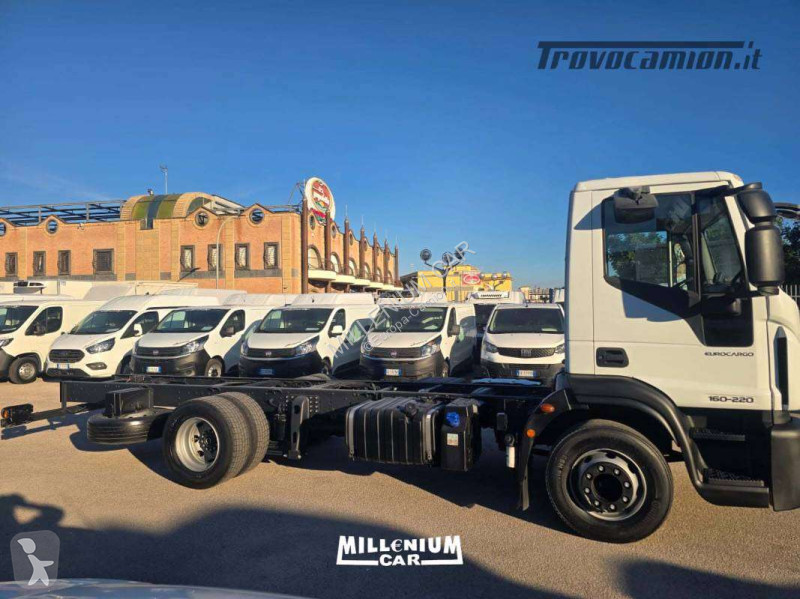 Kamión Iveco 160E22 (2018) PASSO 3690