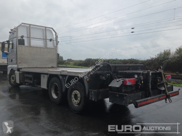 Camion platformă MAN