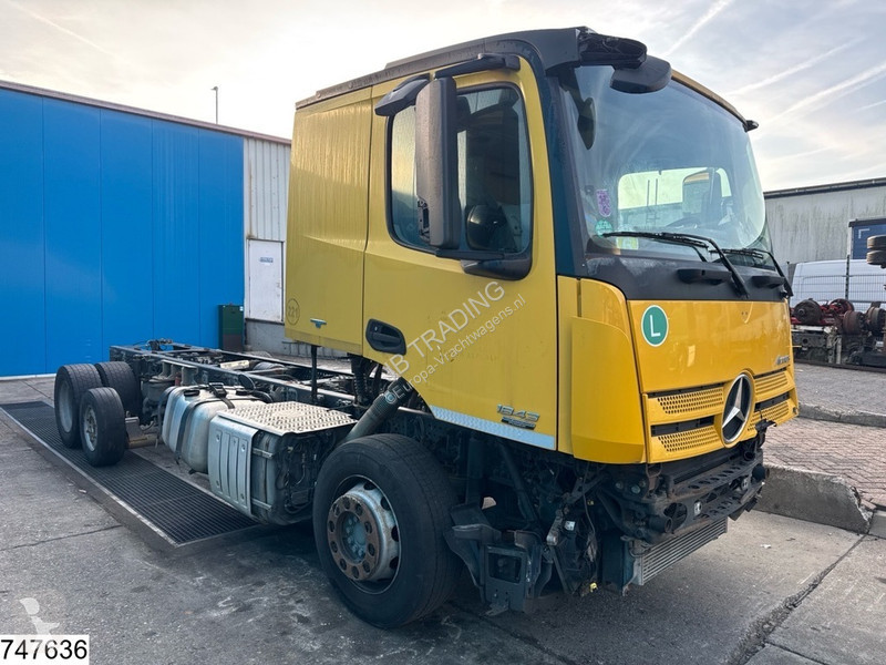 Грузовик Mercedes 1843 6x2, Retarder, PTO