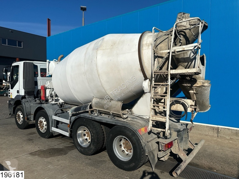 Béton Iveco 8x4, Baruval 9m3, Manual transmission