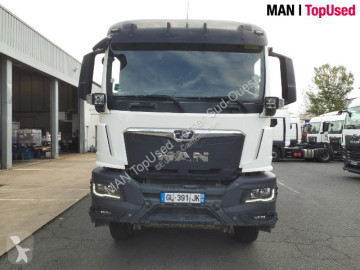 Camion benne MAN