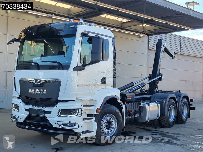 MAN 26.520 6X4 NEW! HIAB OPT20S56...