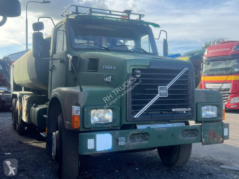 Kamion Volvo 6X4 Robson-Drive + TANK 14.000 LITER