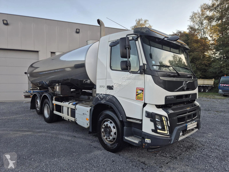 Kamion Volvo FMX 370 16000L INSULATED INOX TANK...