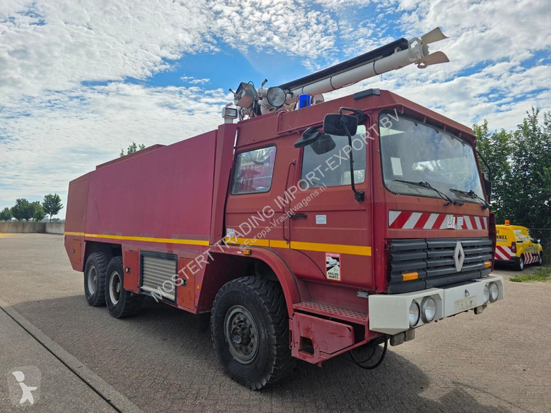 Renault VMA 105 AA Sides Renault VMA 105 AA...