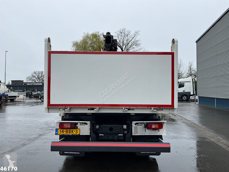 Lastbil Volvo 420 8x4 HMF 22 Tonmeter laadkraan