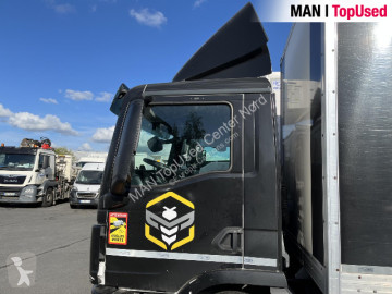 Camion fourgon MAN