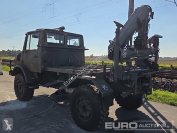 Camion plateau Mercedes