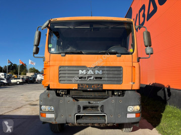 Camion benne MAN