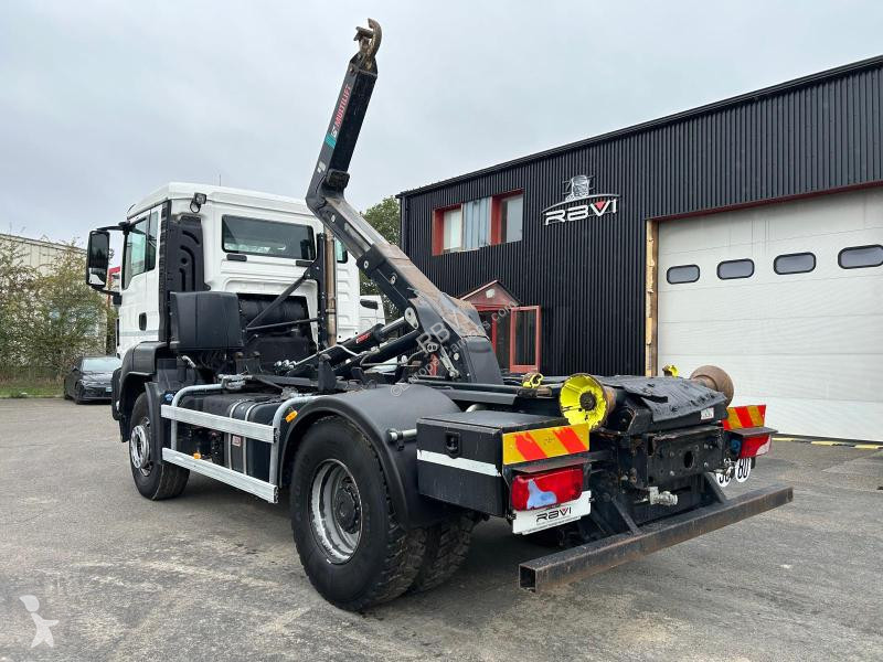 MAN TGS truck