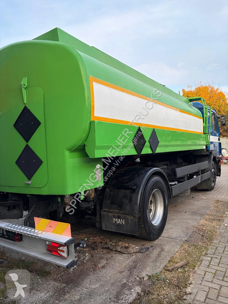 Kamion MAN F2000 14500 liter,manual feulpomp