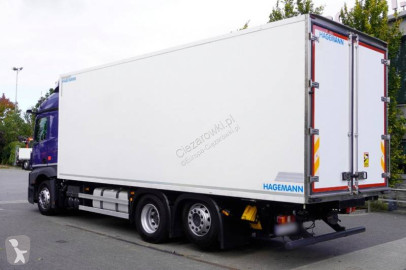 Camion frigo mono température Mercedes